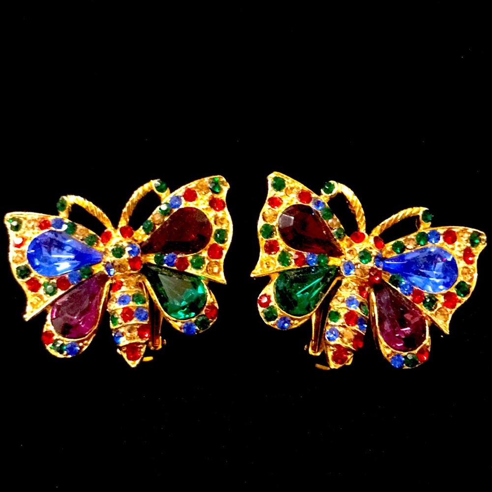 Vintage butterfly earrings!